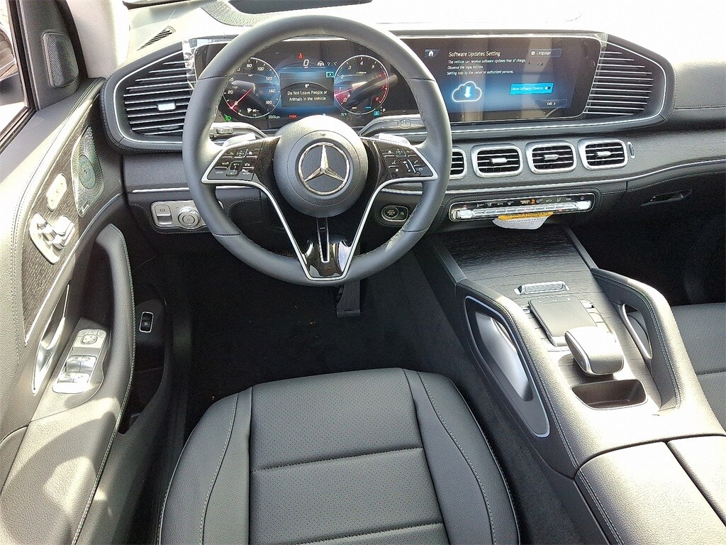 2026 Mercedes Benz GLE 450 4MATIC photo 2