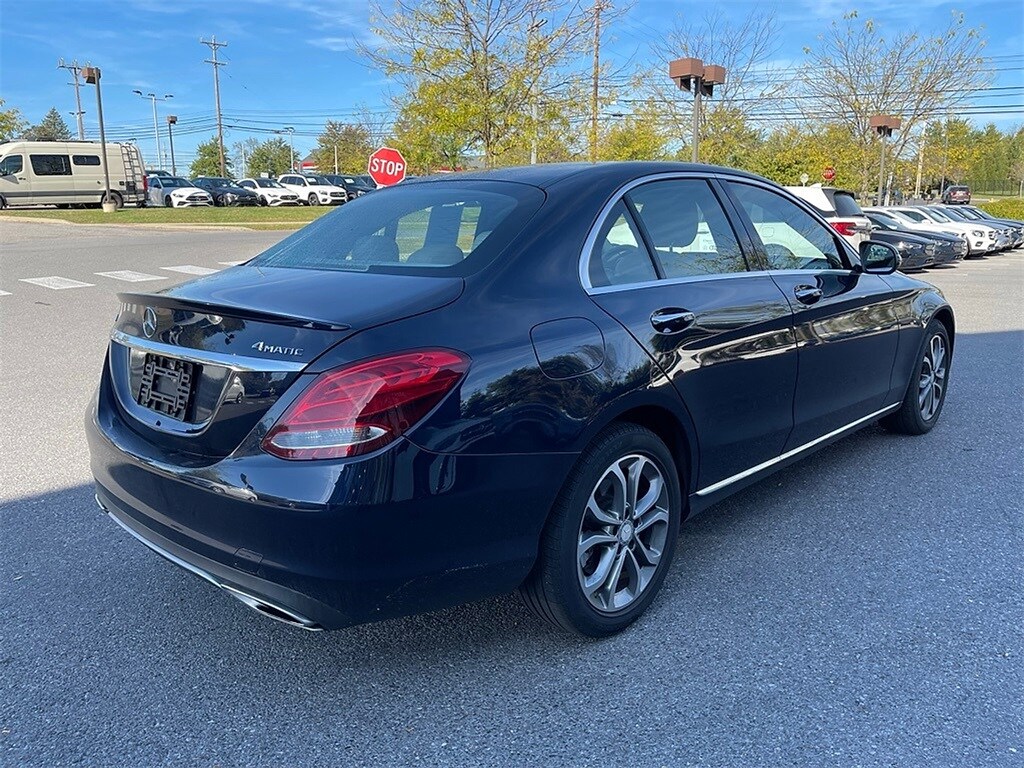 2016 Mercedes Benz C 300 4MATIC photo 3