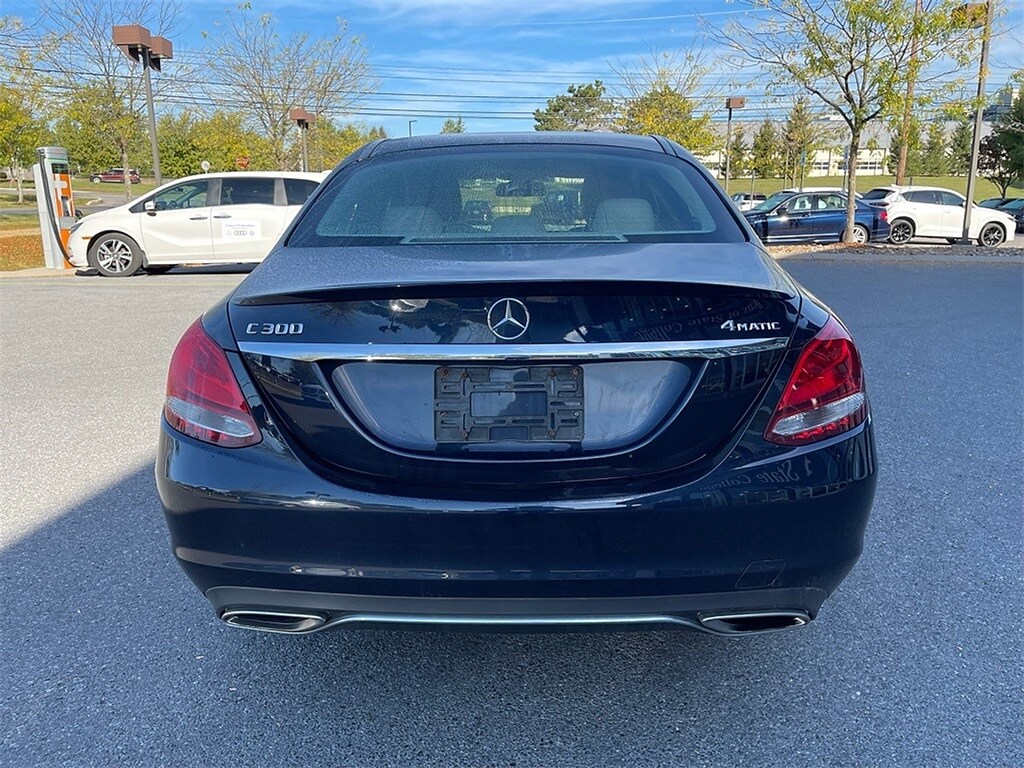 2016 Mercedes Benz C 300 4MATIC photo 4