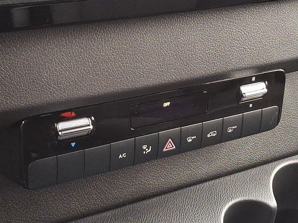 2026 Mercedes-Benz Sprinter Crew Van Base - Photo 18