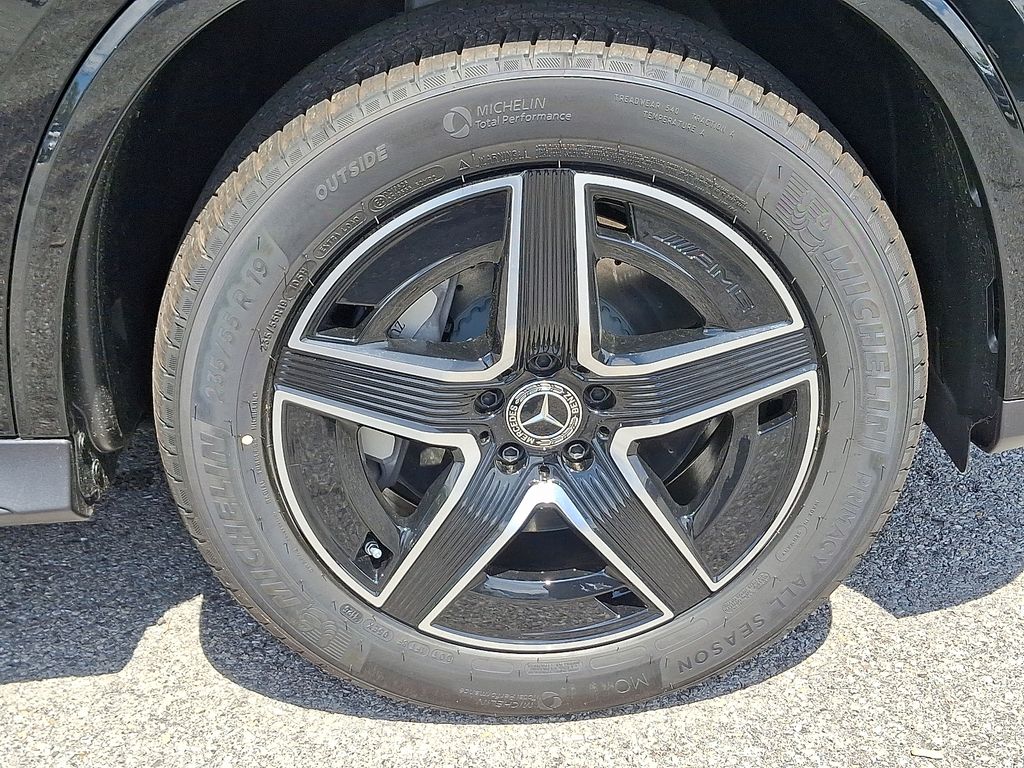 2025 Mercedes-Benz GLC Base - Photo 11
