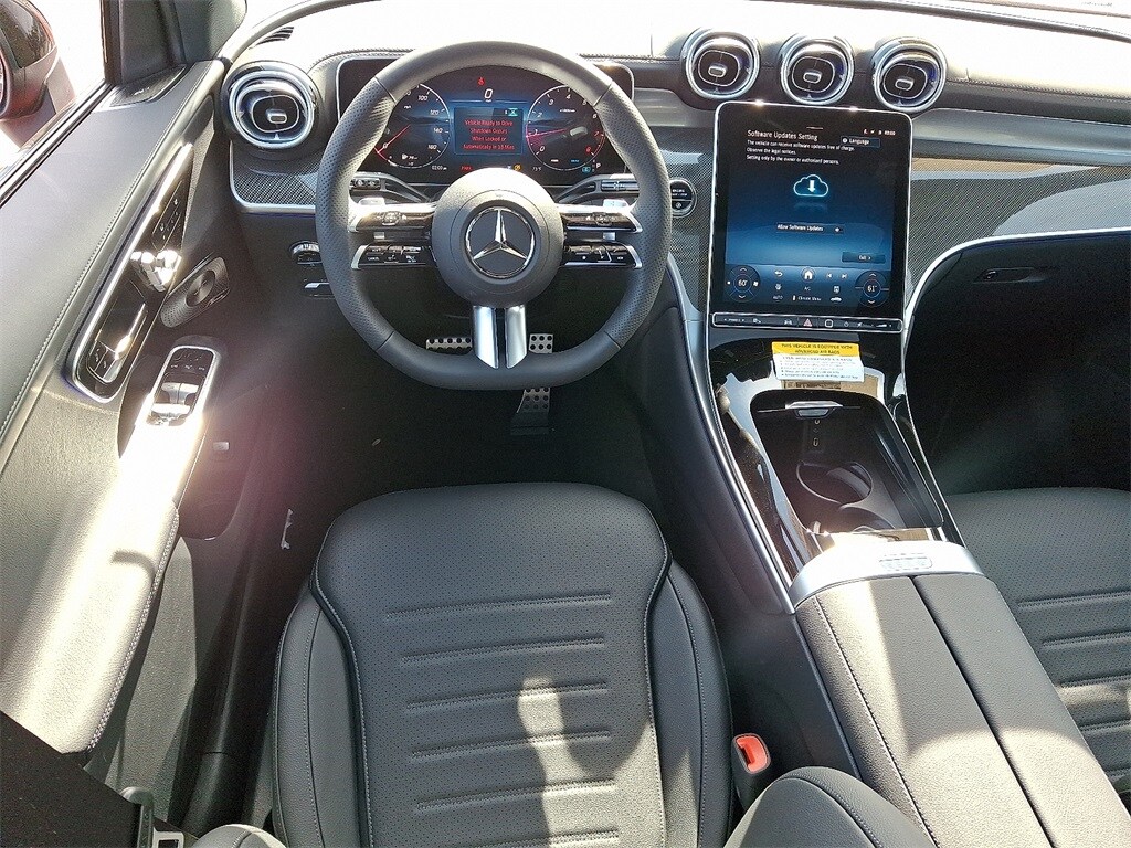 2026 Mercedes Benz GLC 300 4MATIC photo 2