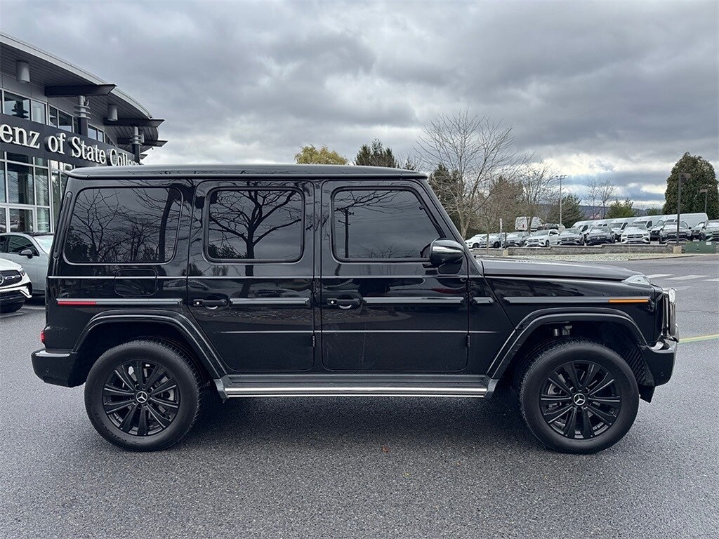 2025 Mercedes Benz G 550 photo 2