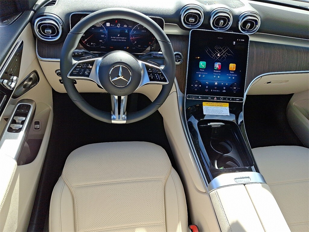 2026 Mercedes Benz GLC 300 4MATIC photo 2