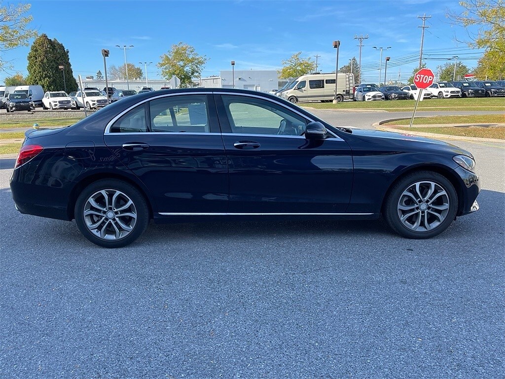 2016 Mercedes Benz C 300 4MATIC photo 2