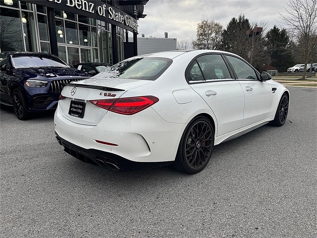 2025 Mercedes Benz C 63 S AMG 4MATIC photo 3