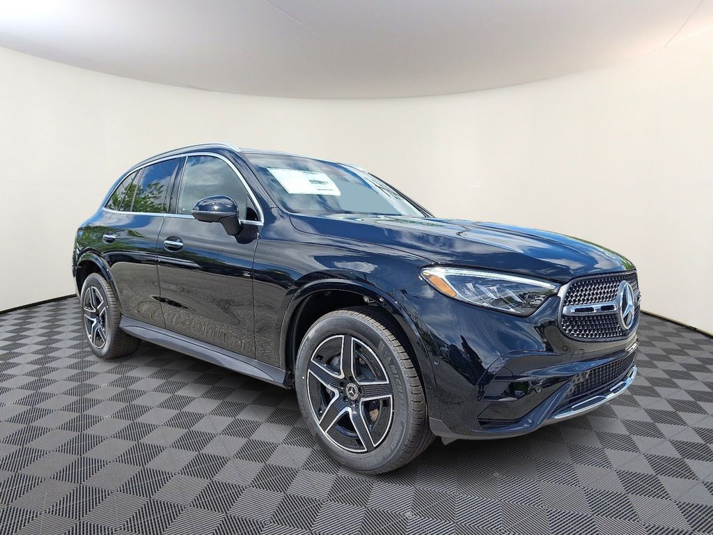 2025 Mercedes-Benz GLC