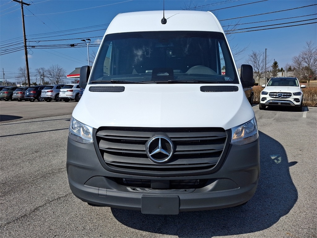 New 2025 Mercedes-Benz Sprinter 2500 Standard Roof 4-Cyl Diesel Van Cargo Van