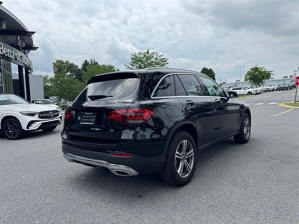2022 Mercedes Benz GLC 300 4MATIC photo 3