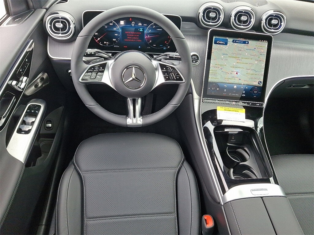 2026 Mercedes Benz GLC 300 4MATIC photo 2