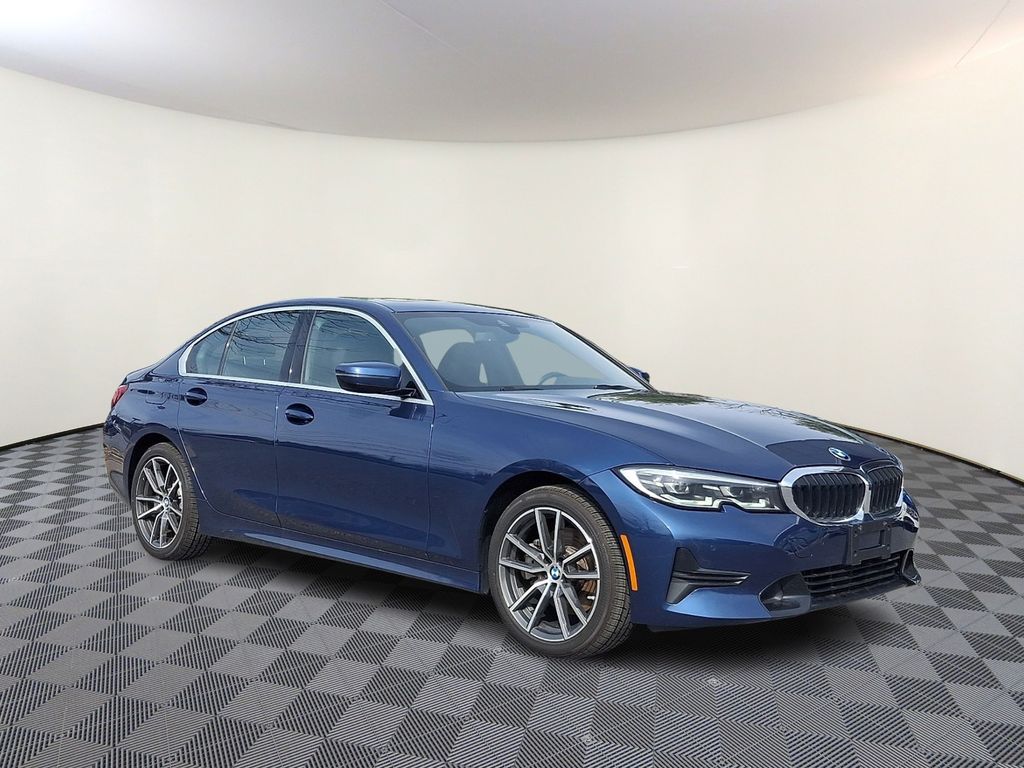 2021 BMW 3 Series 330i xDrive Sedan's photo