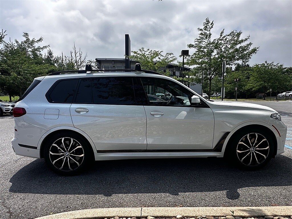 2021 Bmw X7 M50i photo 2