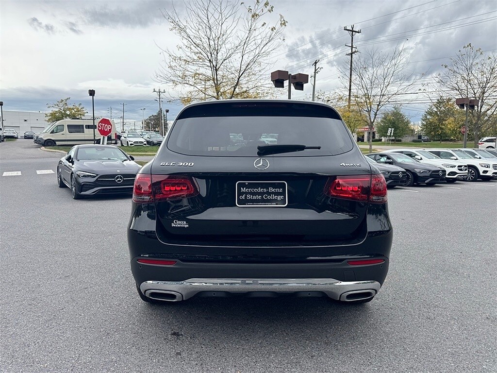 2022 Mercedes Benz GLC 300 4MATIC photo 4