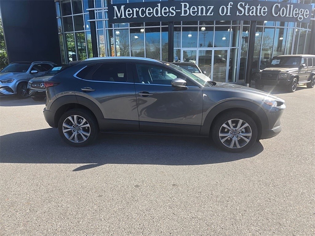 2023 Mazda CX-30 2.5 S Preferred photo 2