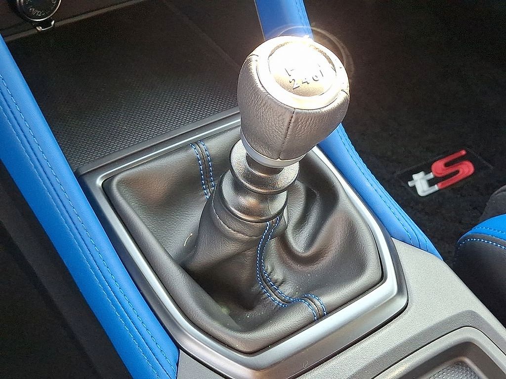 2025 Subaru WRX tS - Photo 17