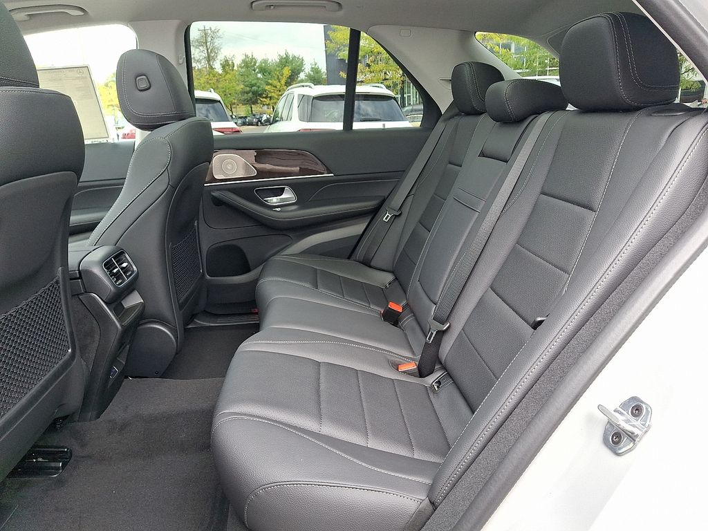 2026 Mercedes-Benz GLE GLE450 - Photo 13
