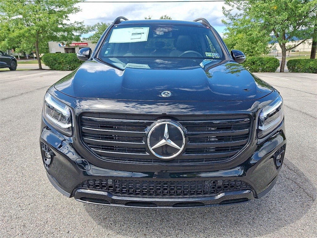 2026 Mercedes Benz GLB 250 4MATIC photo 4