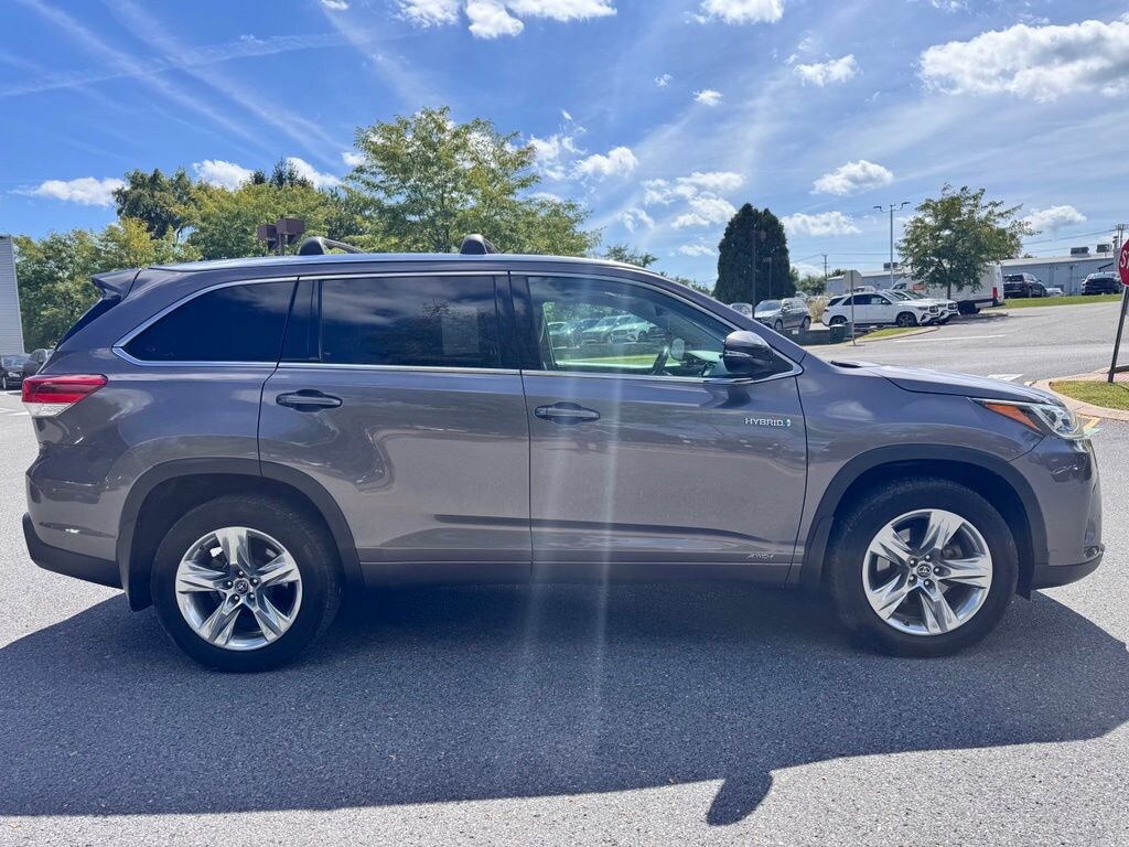 Used 2019 Toyota Highlander Hybrid Limited SUV