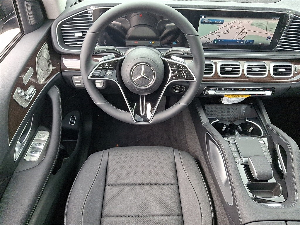 2026 Mercedes Benz GLE 450 4MATIC photo 2