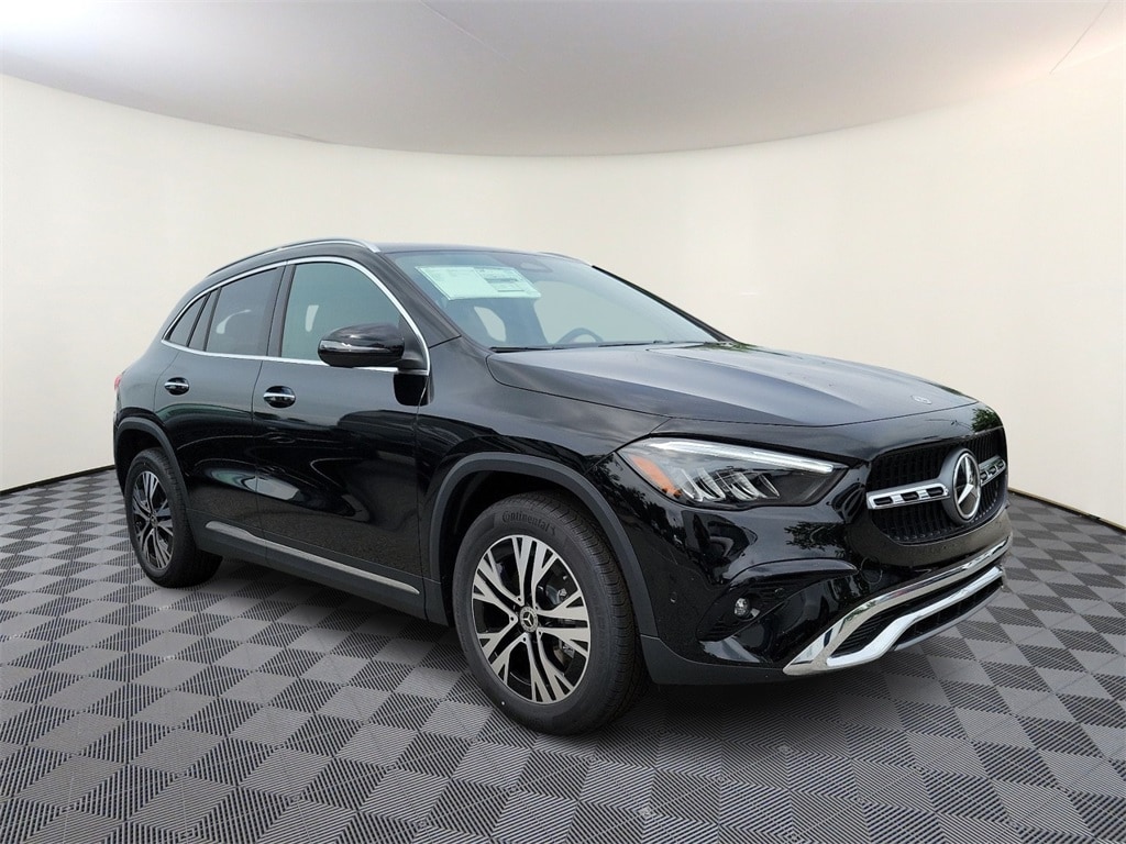 2025 mercedes-benz gla vs bmw x1
