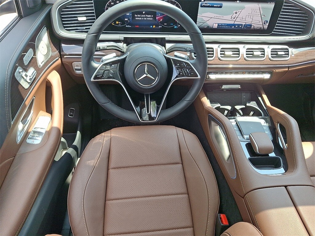 2025 Mercedes Benz GLE 350 4MATIC photo 2