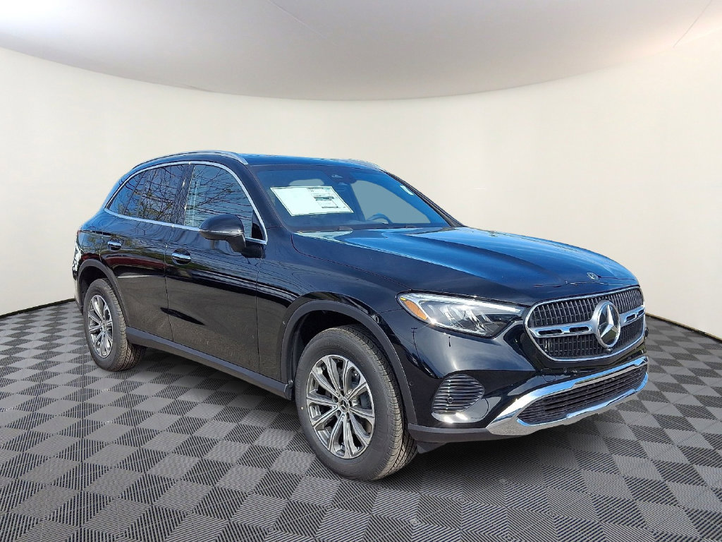 2026 Mercedes-Benz GLC Base