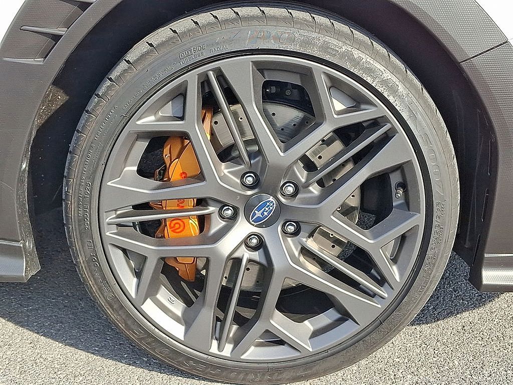 2025 Subaru WRX tS - Photo 11