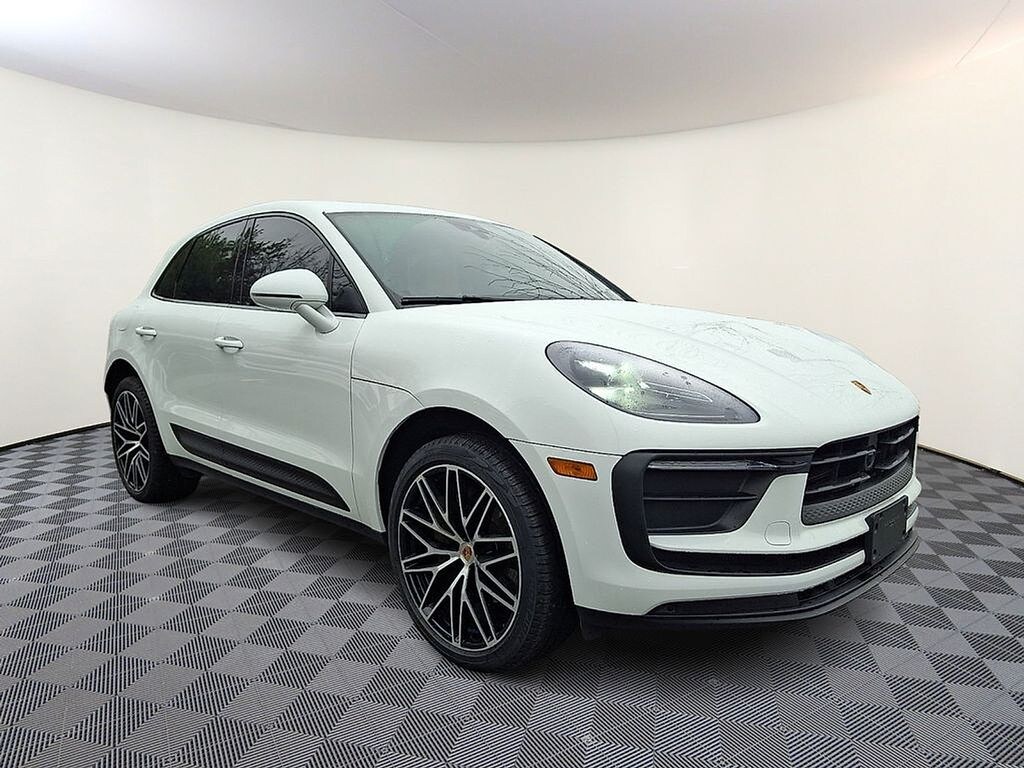 Used 2024 Porsche Macan Base SUV