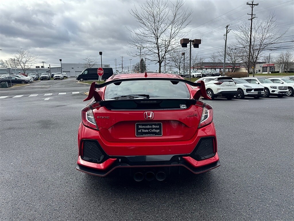 2017 Honda Civic Type R Touring photo 4