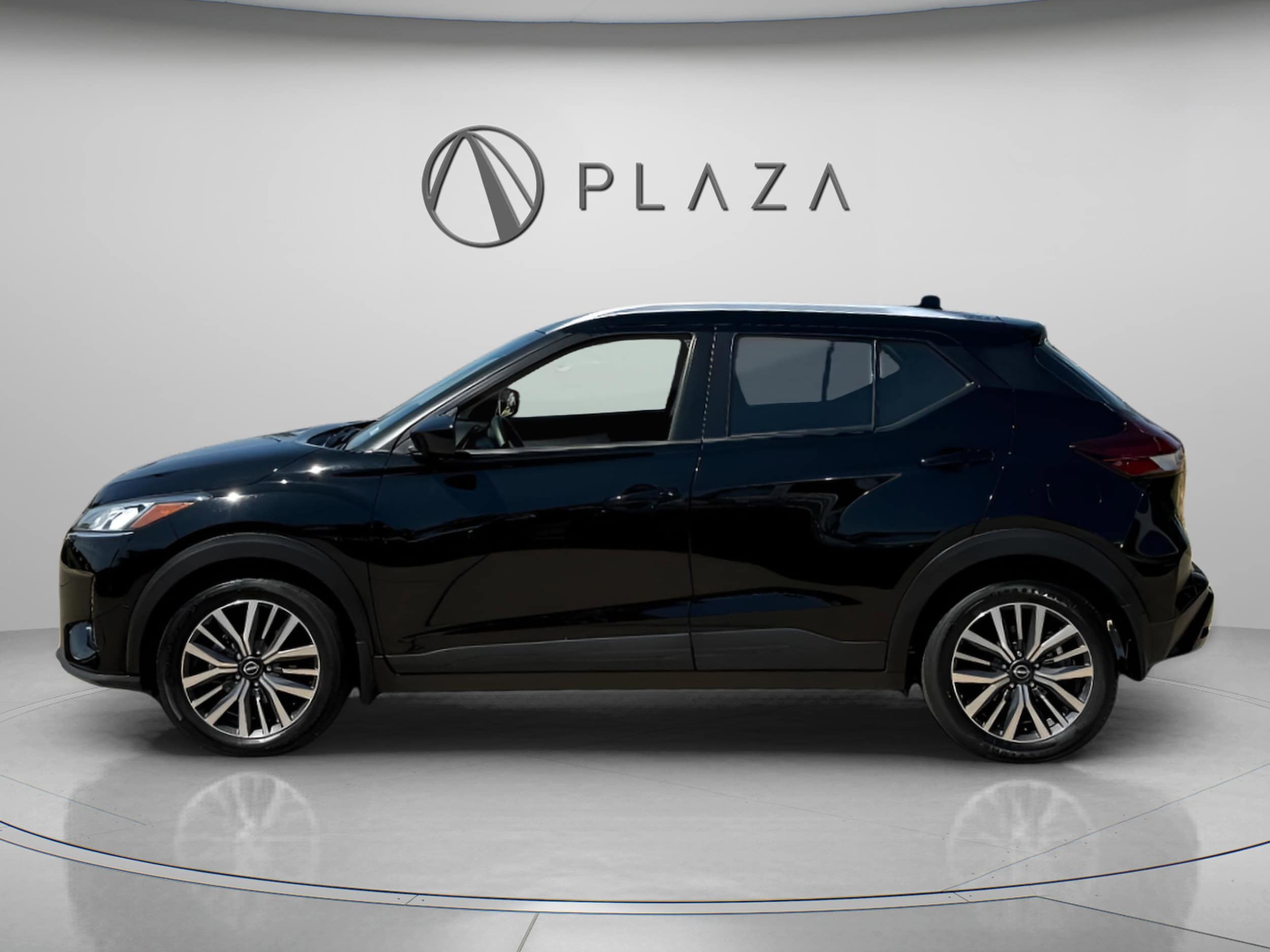 2024 Nissan Kicks SV photo 3