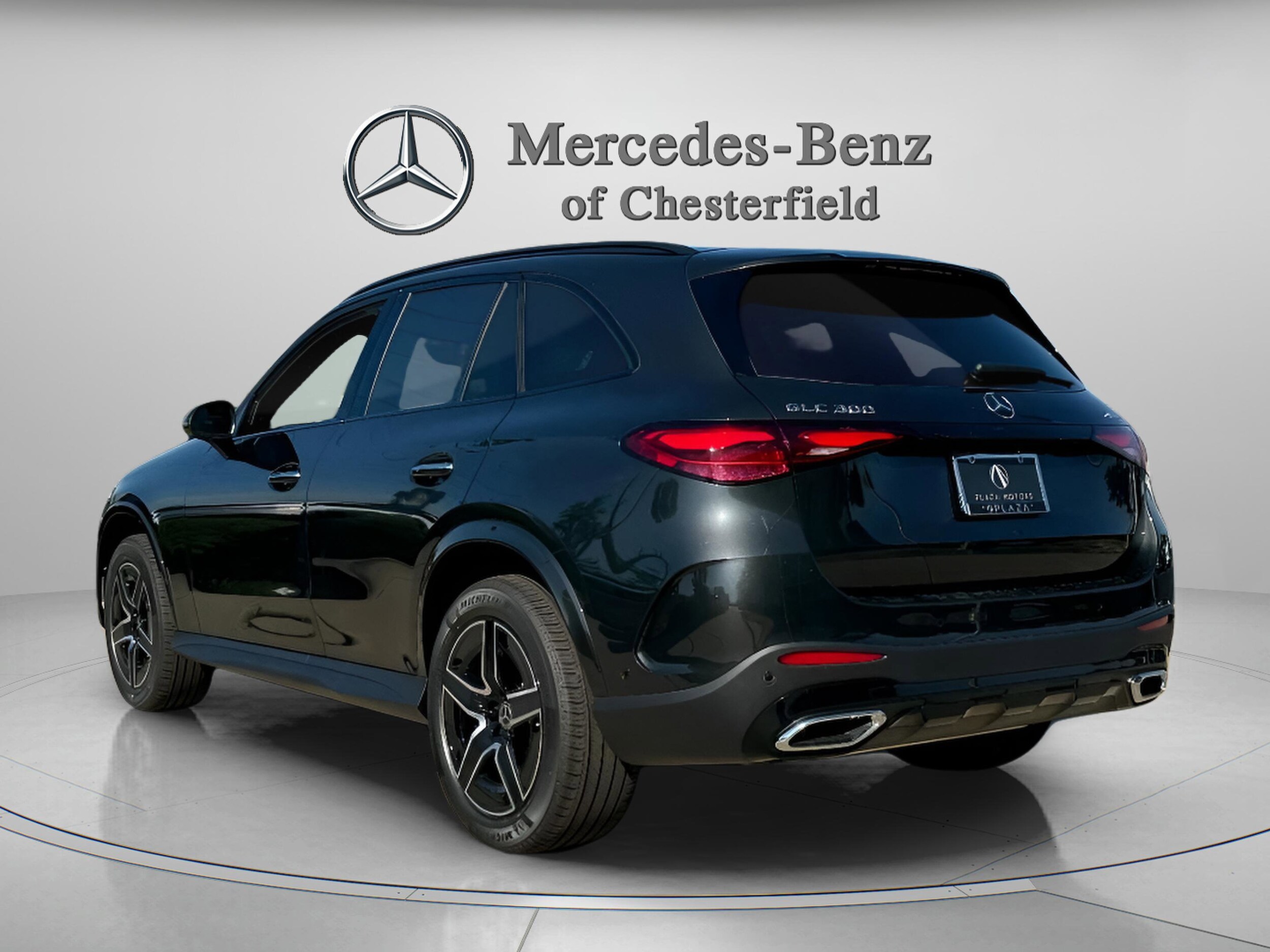 2026 Mercedes Benz GLC 300 4MATIC photo 3