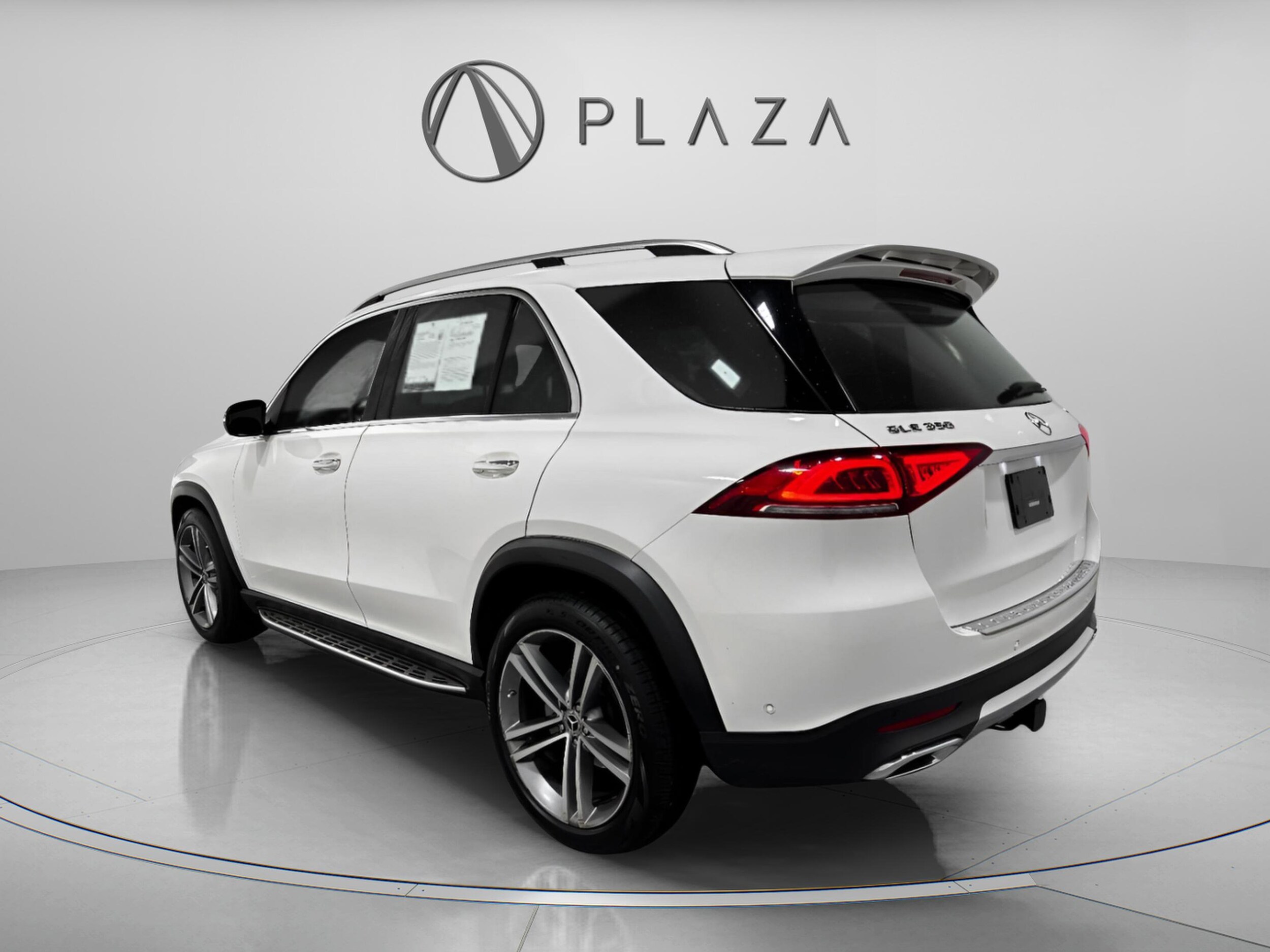 2022 Mercedes Benz GLE 350 4MATIC photo 3