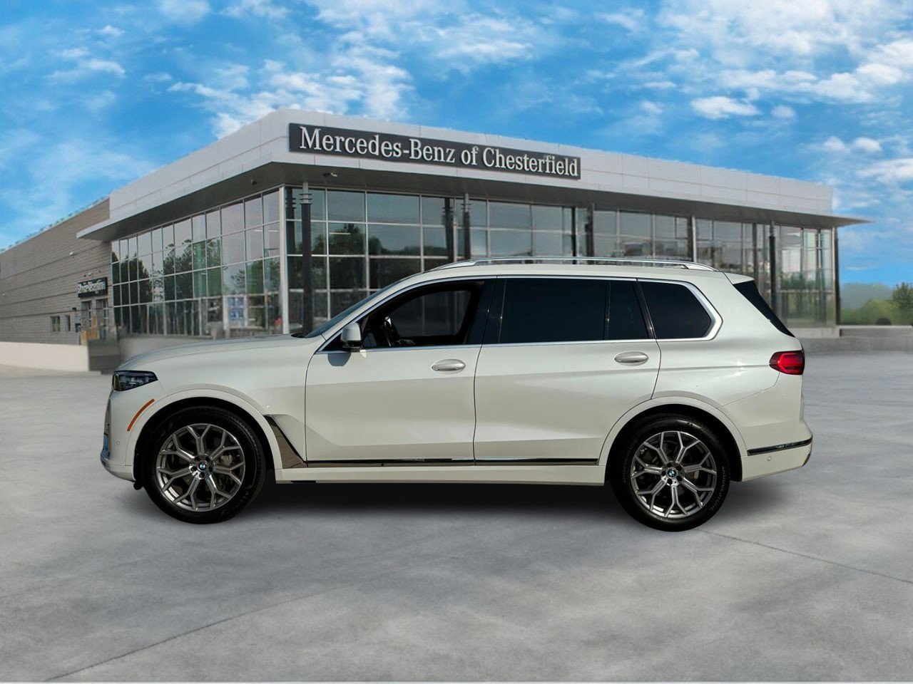 Used 2021 BMW X7 40i with VIN 5UXCW2C00M9E23540 for sale in O'fallon, MO