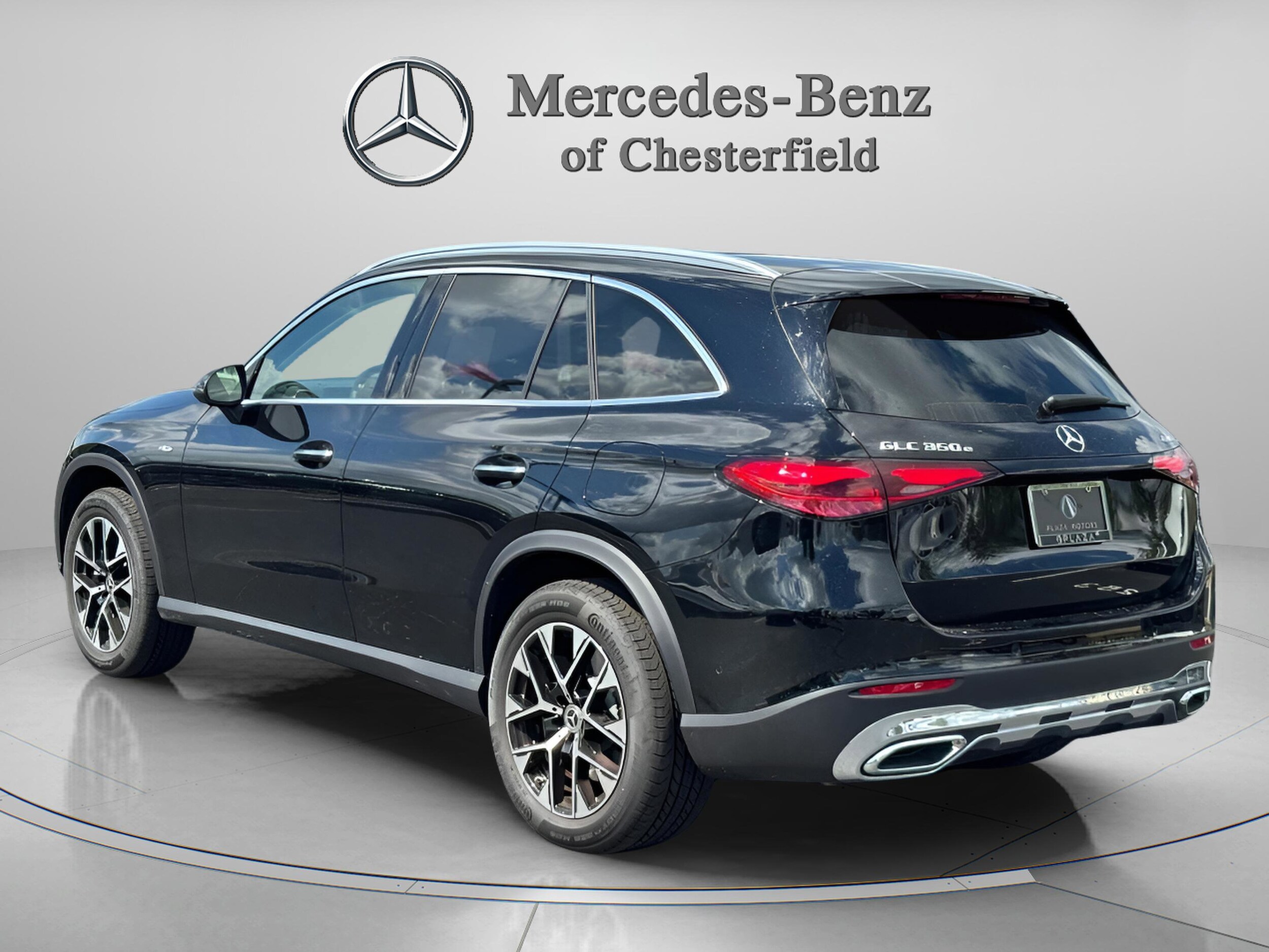 2025 Mercedes Benz GLC 350e 4MATIC photo 3