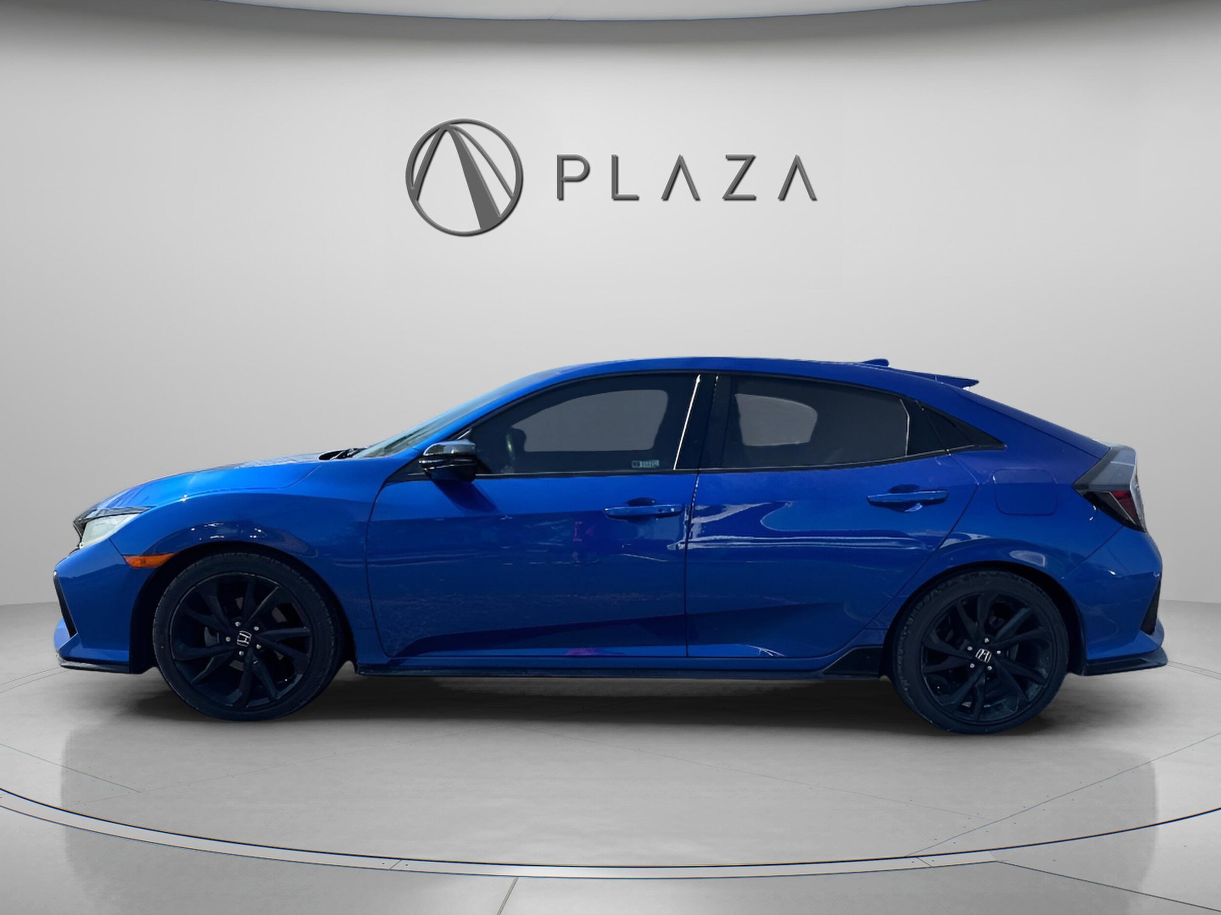 2019 Honda Civic Hatchback Sport Touring photo 2