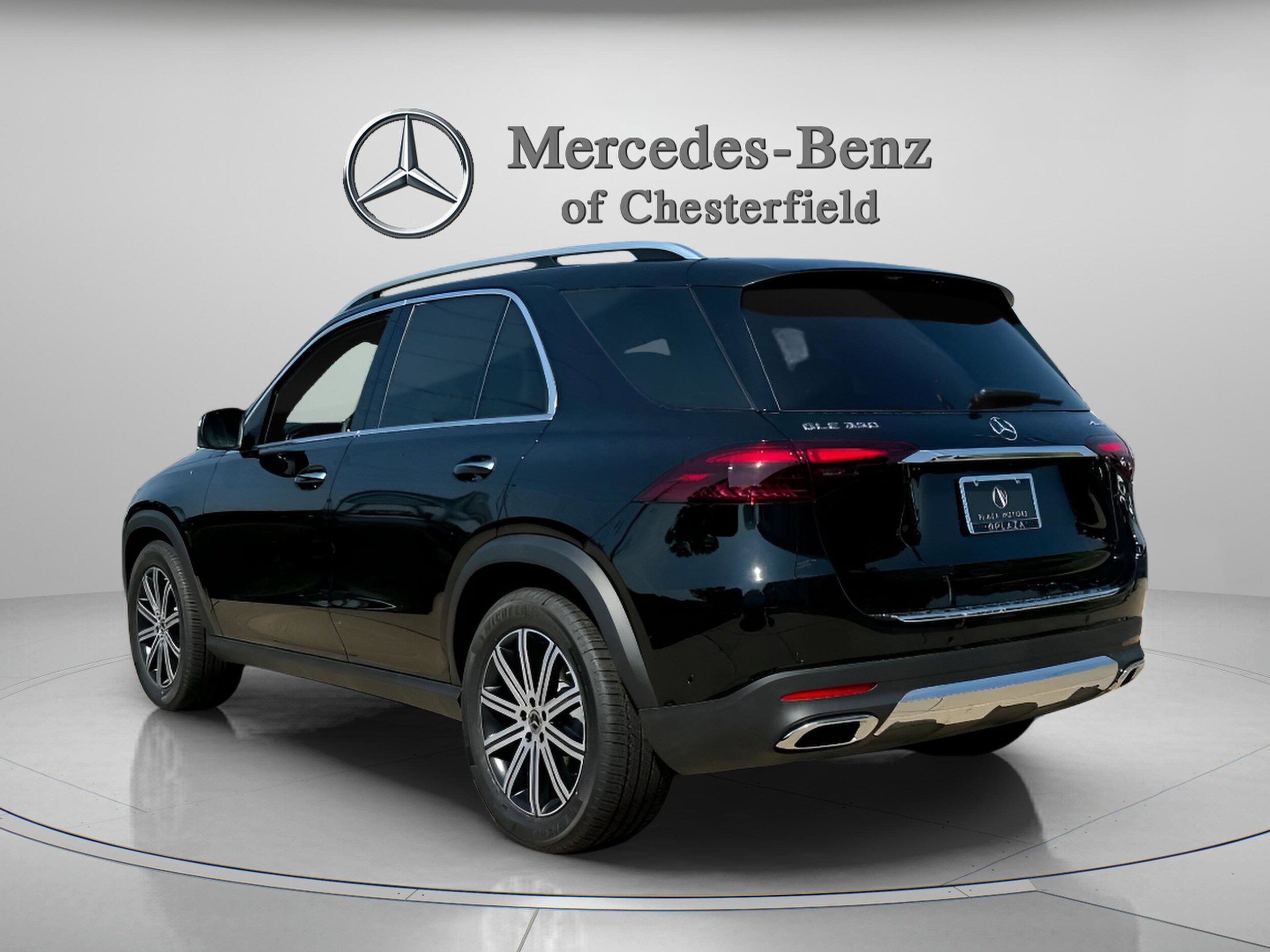 2025 Mercedes Benz GLE 350 4MATIC photo 3