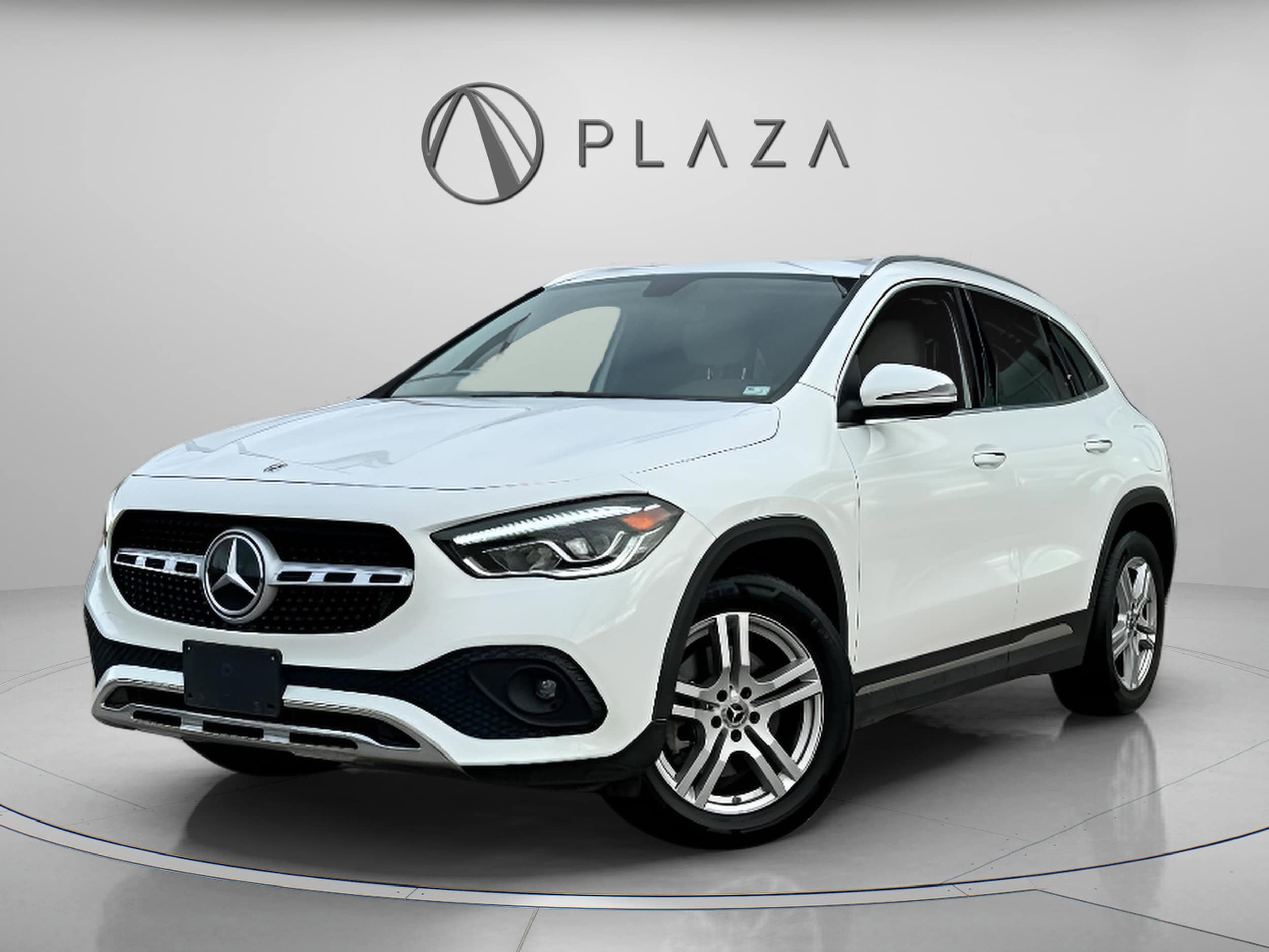 2023 Mercedes-Benz GLA Base's photo