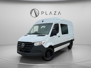 2025 Mercedes-Benz Sprinter 2500 Standard Roof 4-Cyl Diesel HO Van Crew Van