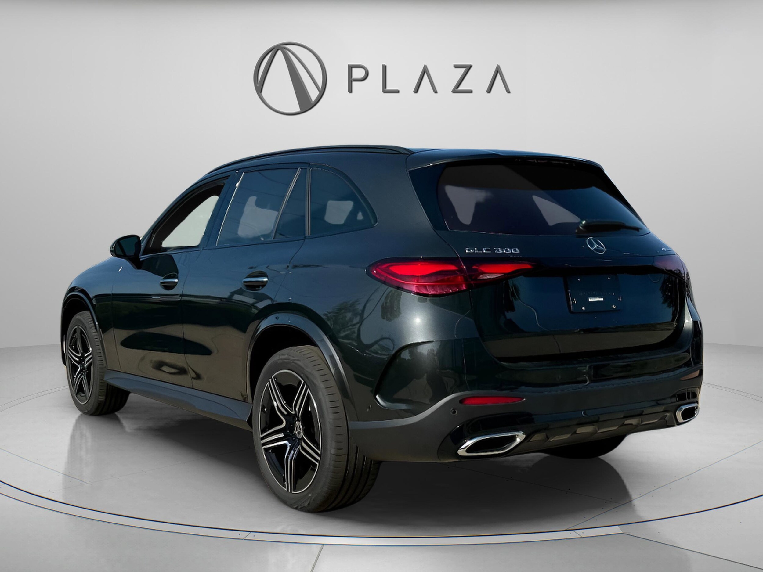2026 Mercedes Benz GLC 300 4MATIC photo 3