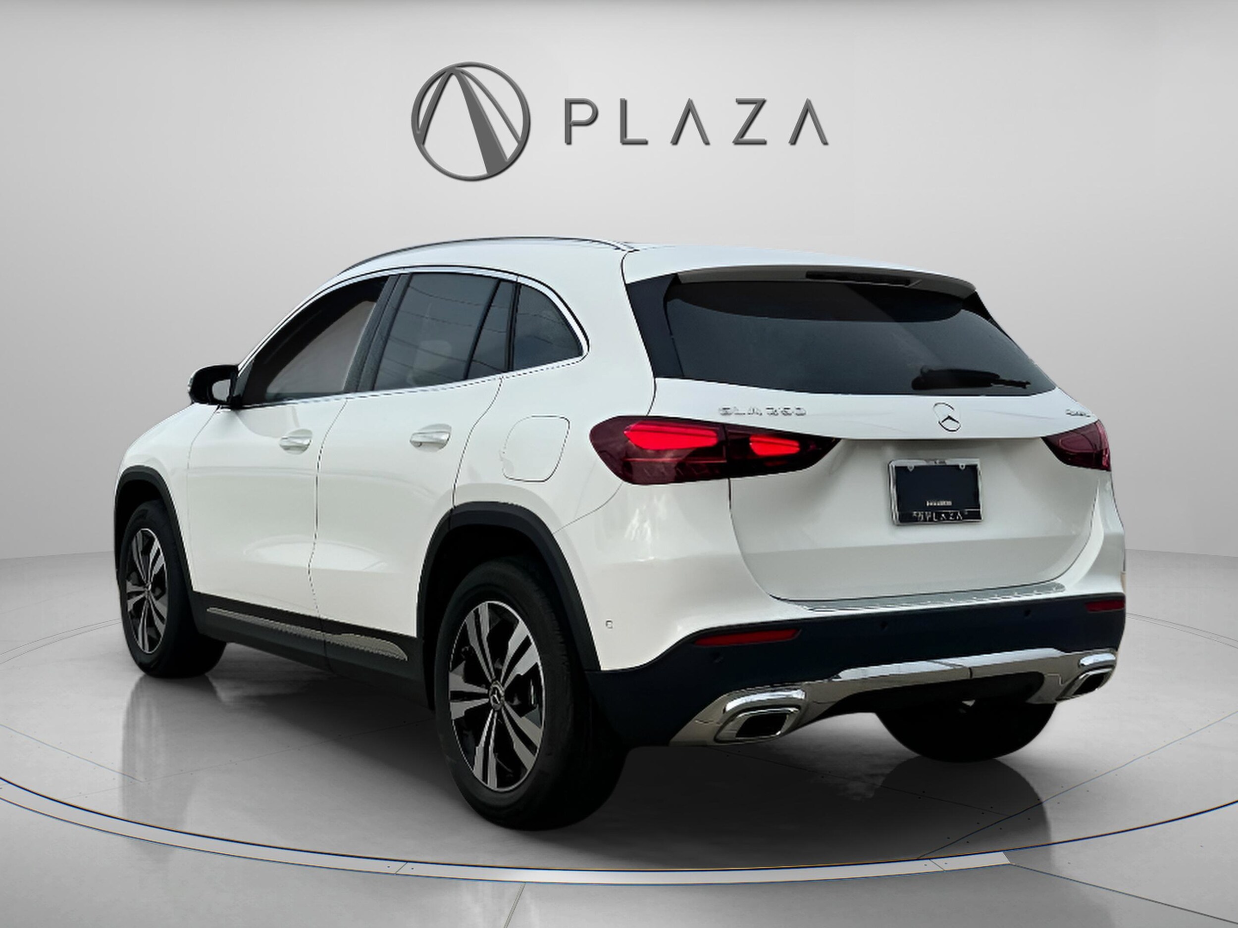 2026 Mercedes Benz GLA 250 4MATIC photo 3