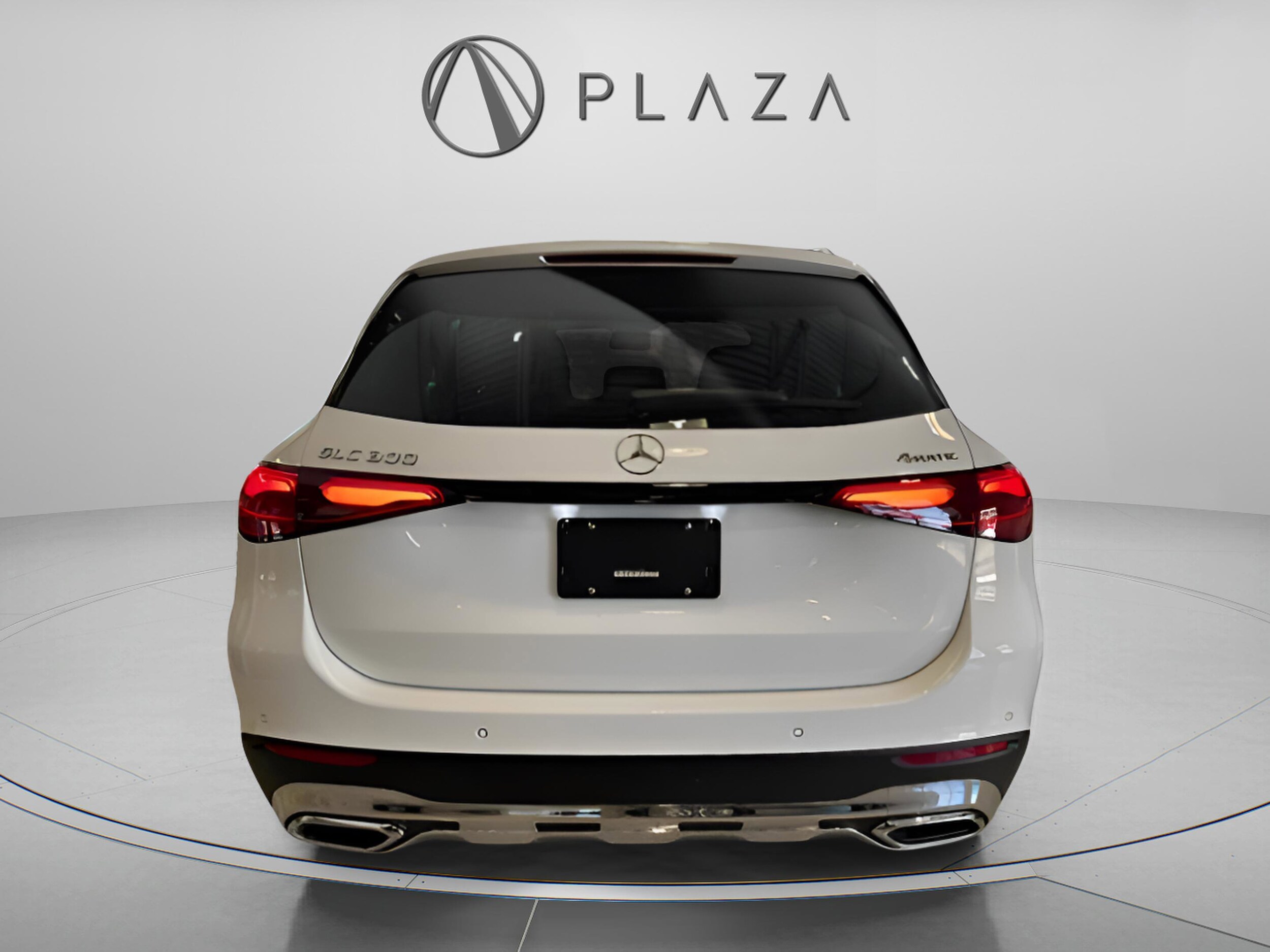 2025 Mercedes Benz GLC 300 4MATIC photo 3
