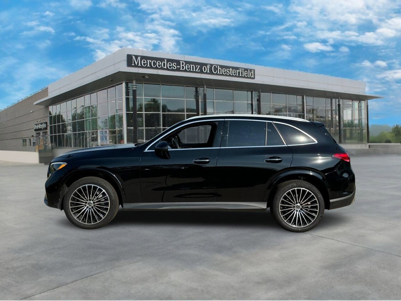 Used 2024 Mercedes-Benz GLC GLC 300 with VIN W1NKM4HB0RF137906 for sale in O'fallon, MO