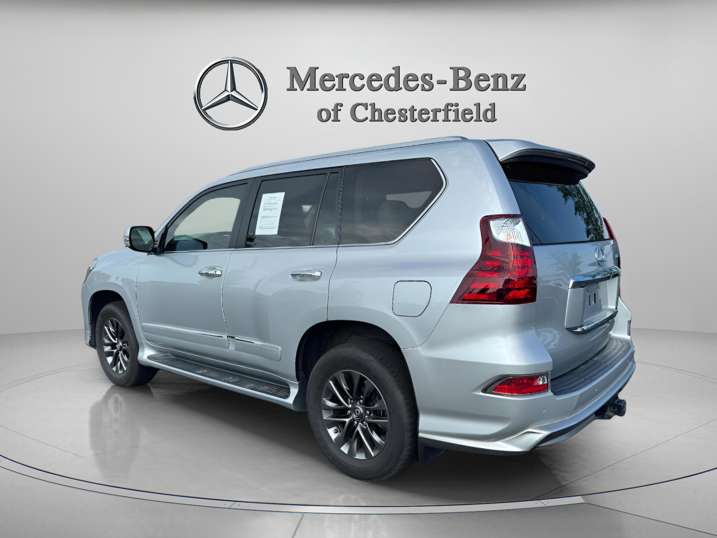 2017 Lexus GX 460 Luxury photo 3