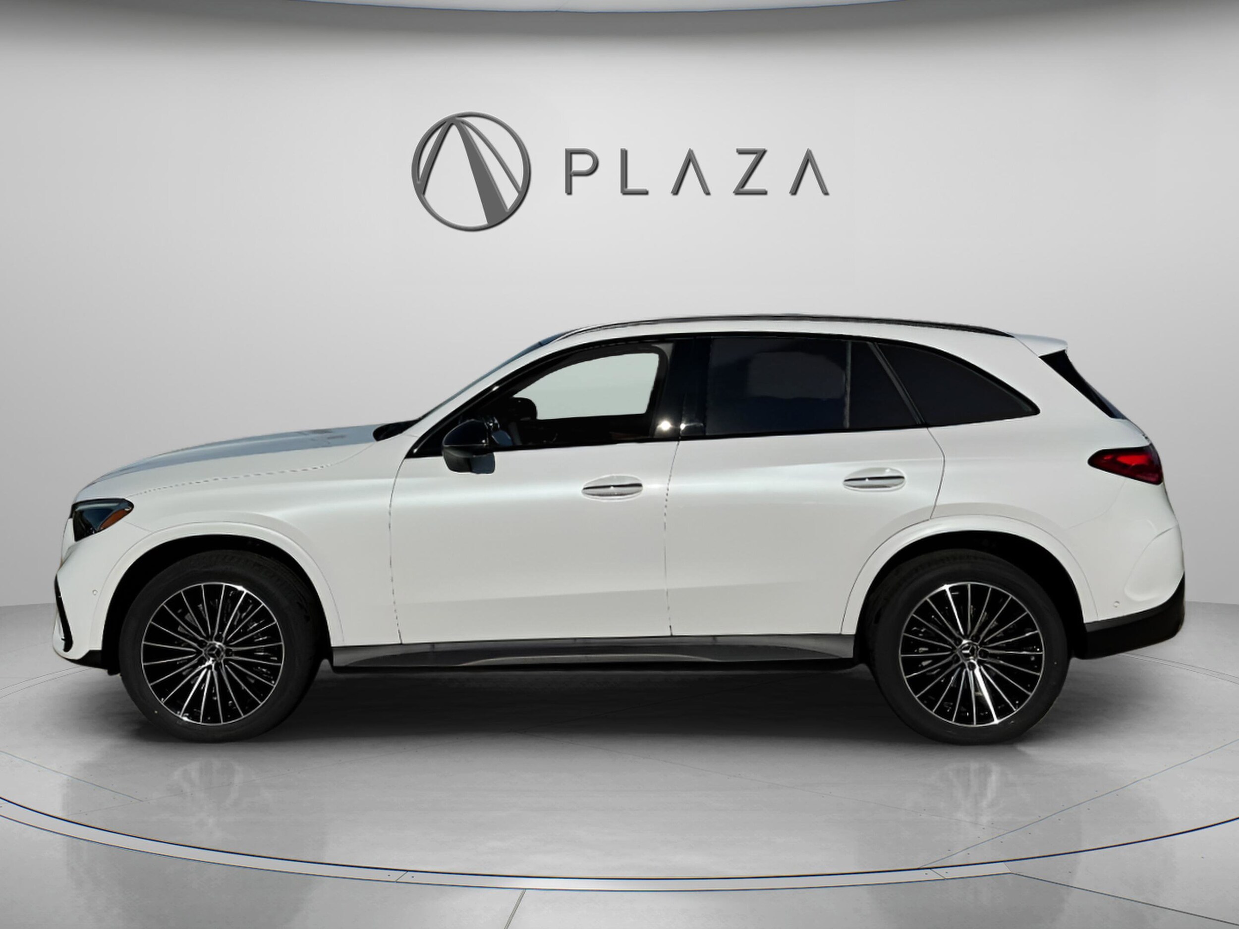 2026 Mercedes Benz GLC 300 4MATIC photo 2