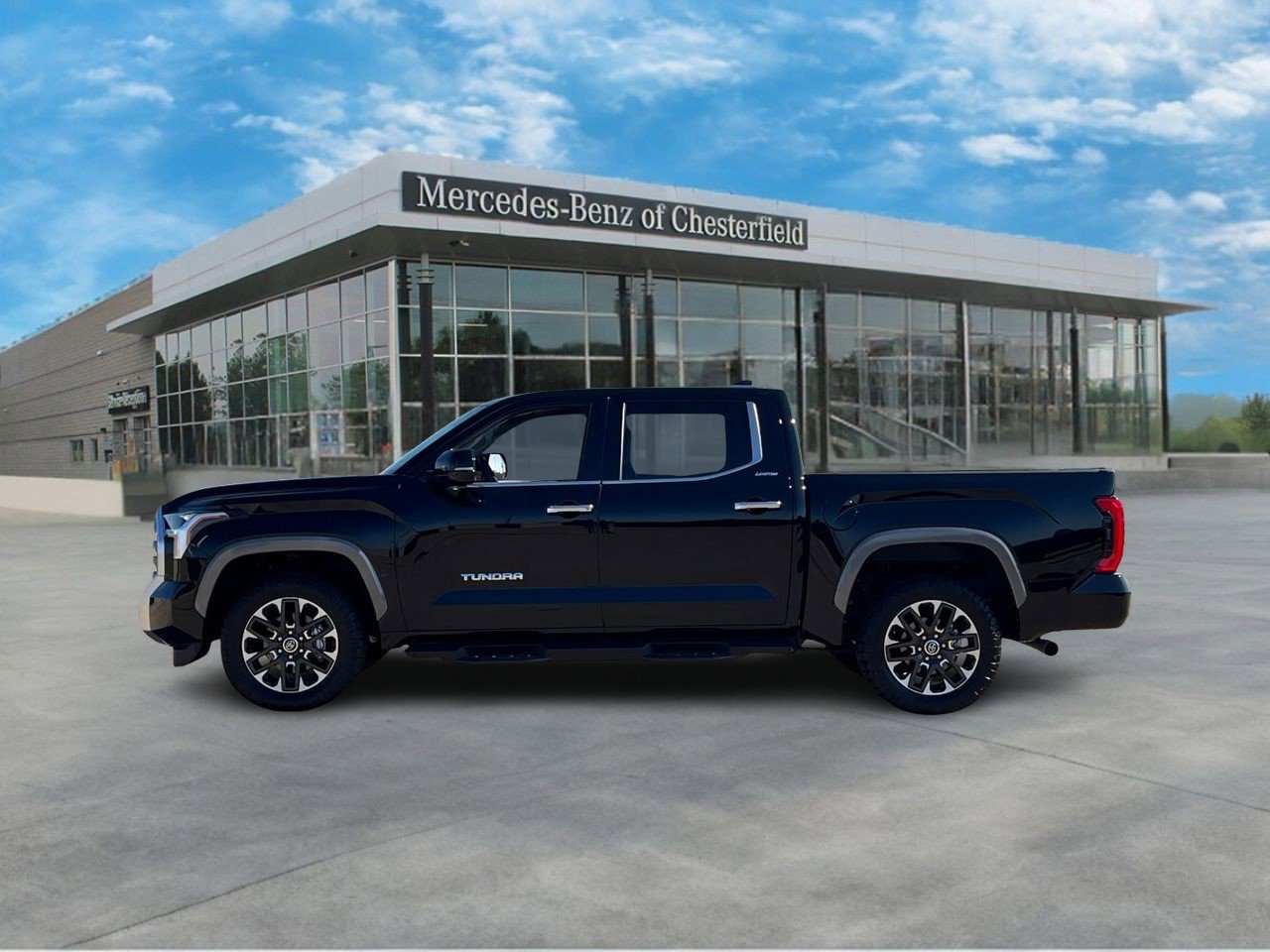 Used 2024 Toyota Tundra Limited with VIN 5TFJA5DB6RX233251 for sale in Ofallon, MO