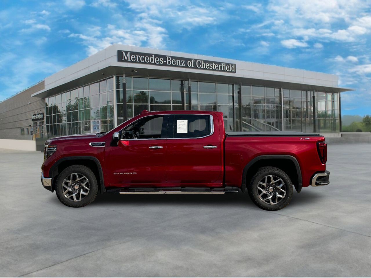 Used 2023 GMC Sierra 1500 SLT with VIN 1GTUUDED4PZ294209 for sale in Ofallon, MO