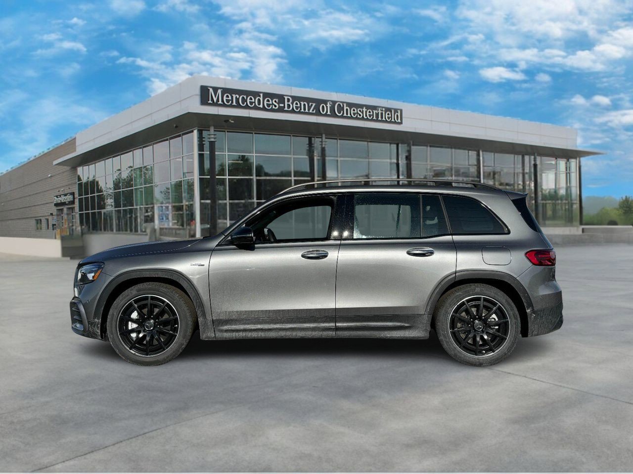 2025 Mercedes Benz GLB AMG 35 4MATIC photo 2