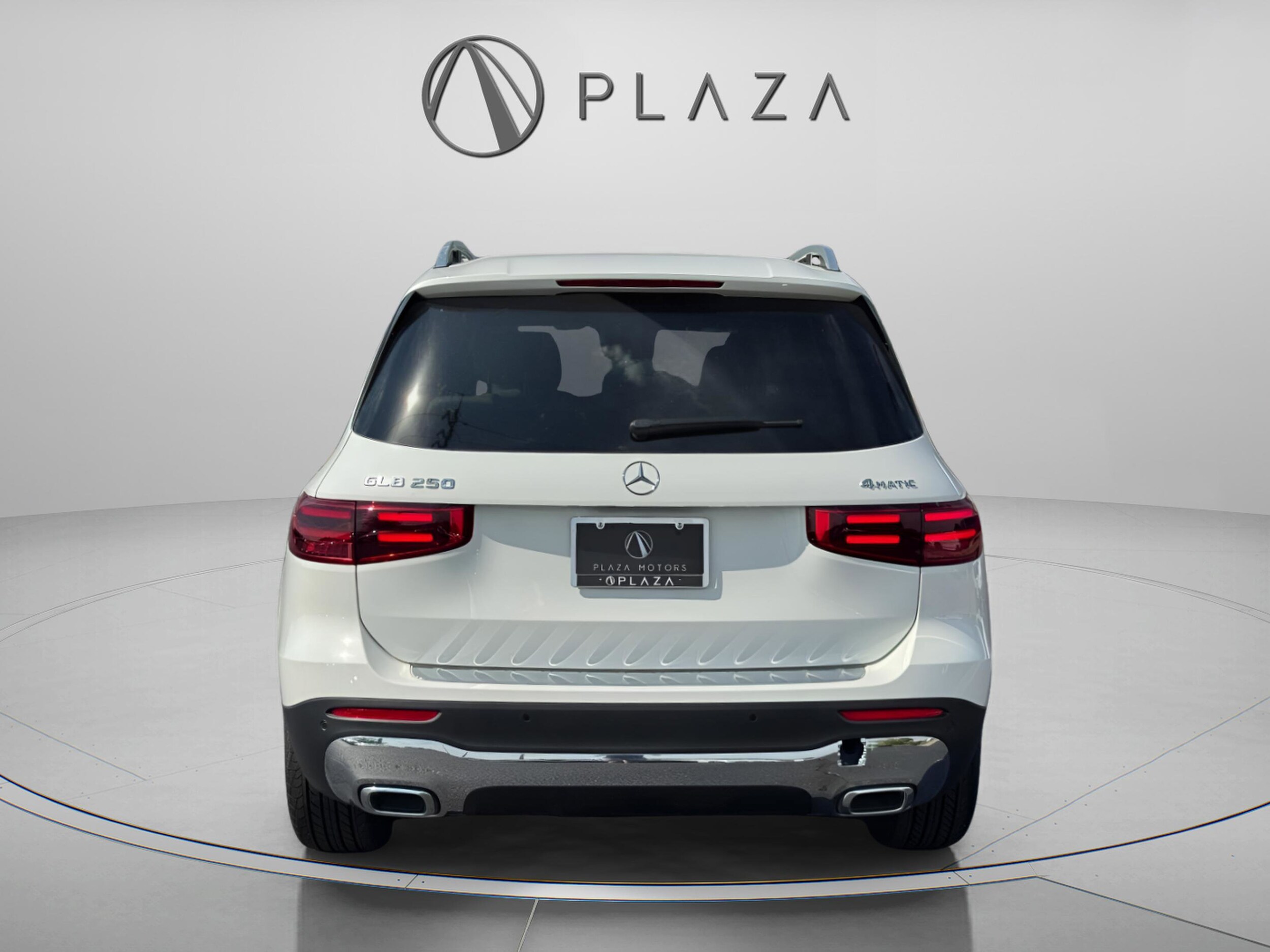 2025 Mercedes Benz GLB 250 4MATIC photo 3