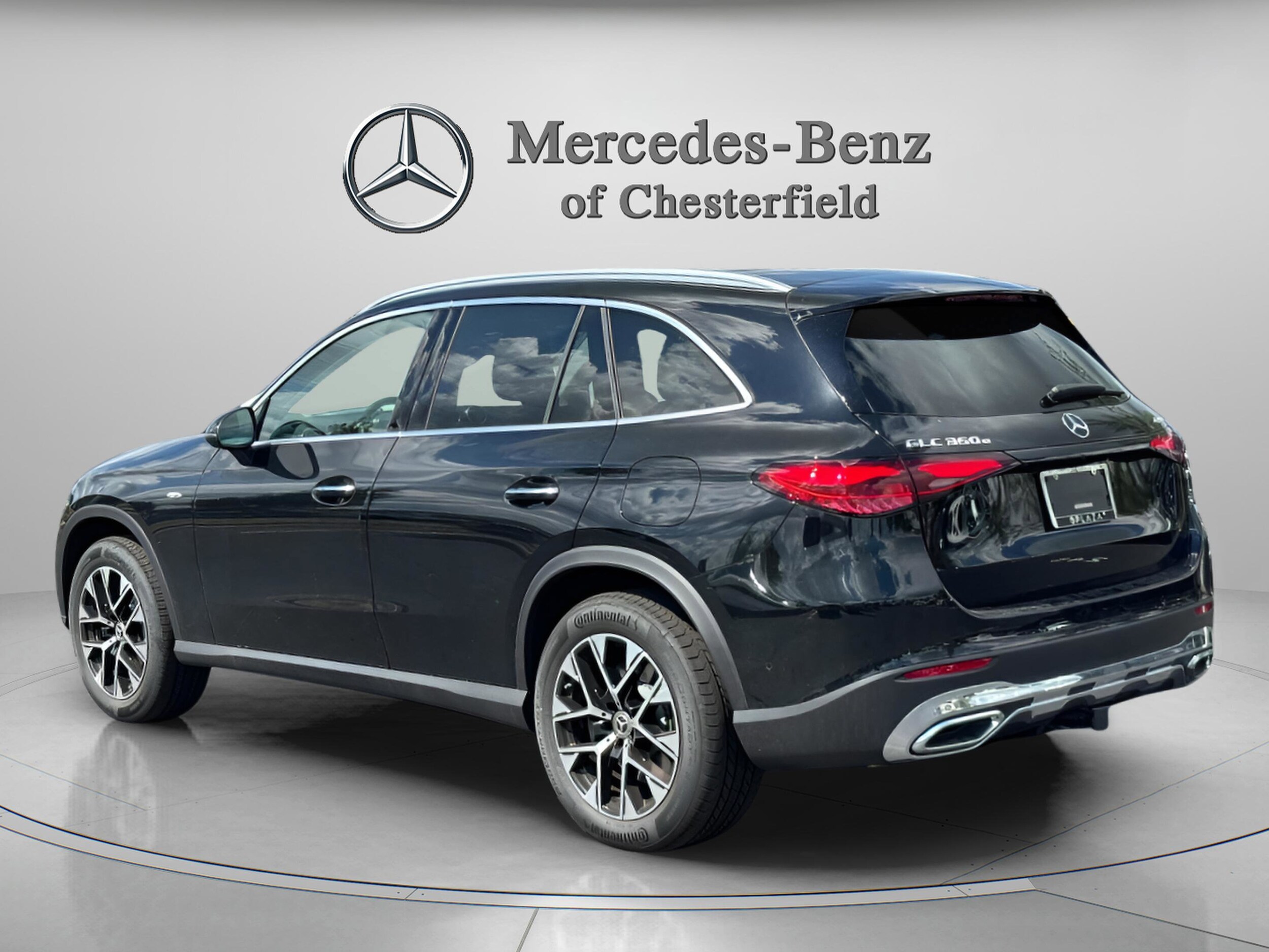 2025 Mercedes Benz GLC 350e 4MATIC photo 2