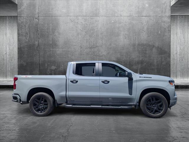 2024 Chevrolet Silverado 1500 Custom photo 4